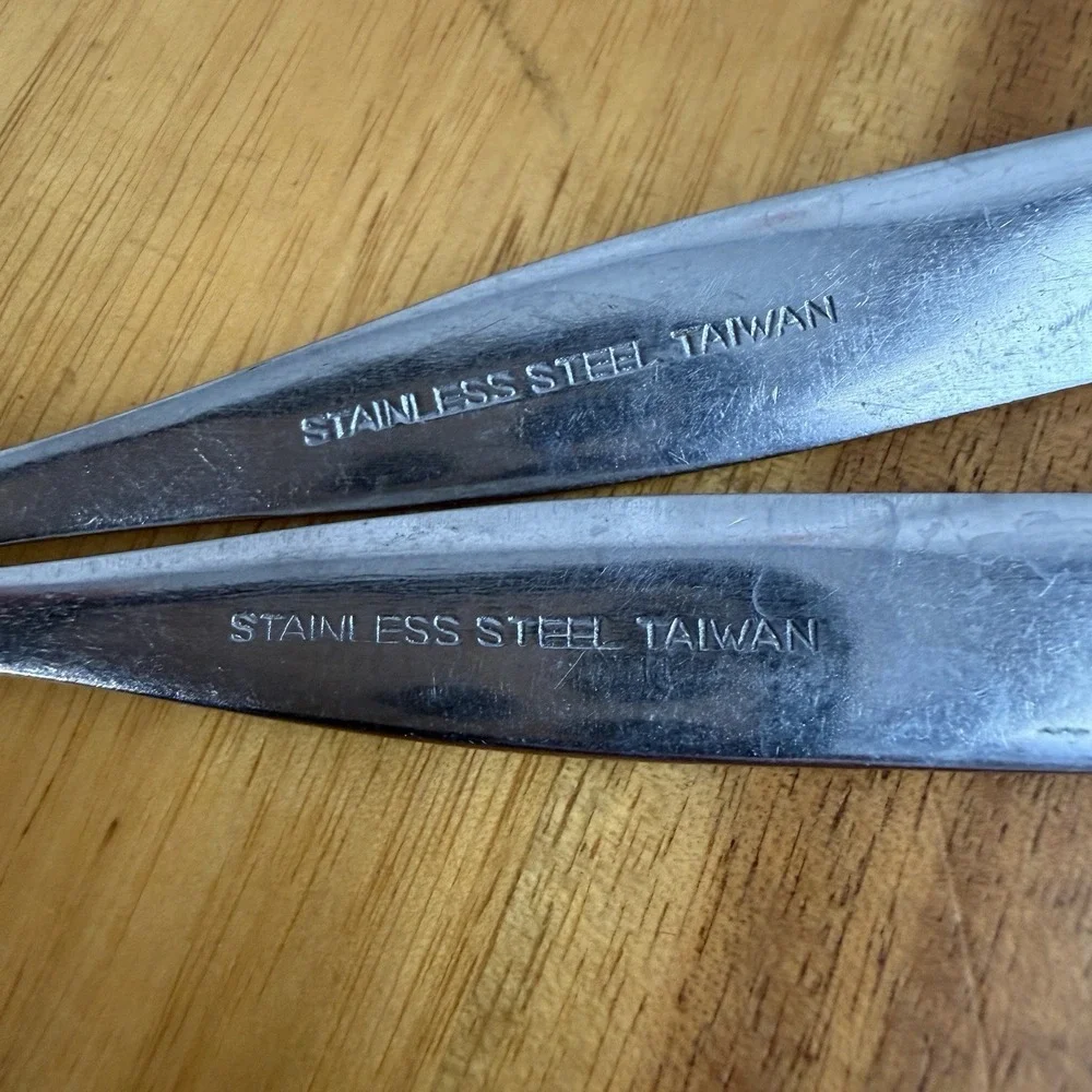 Stainless Steel Made In Taiwan Lot Of 2 Silver Spoons Replacement Kitchen Dining